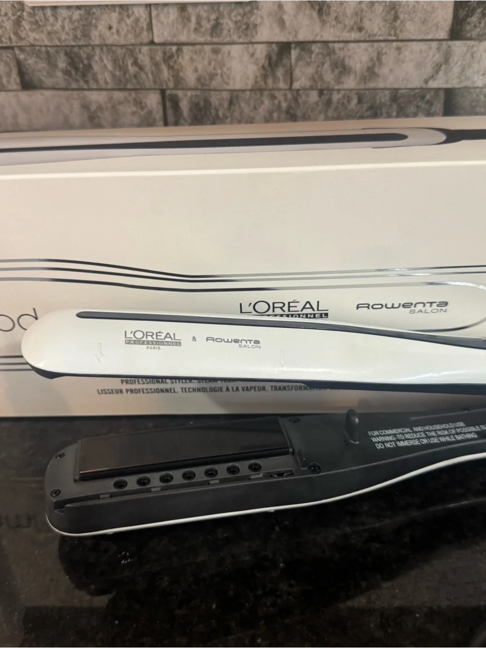 L'Oreal SteamPod White and Black Retail Box